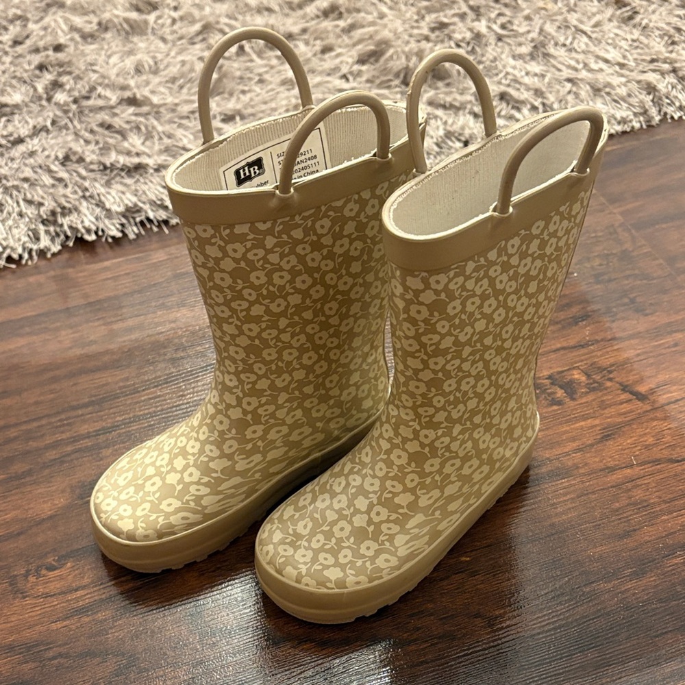 HB Kids Floral Tan Rain Boots size 8T